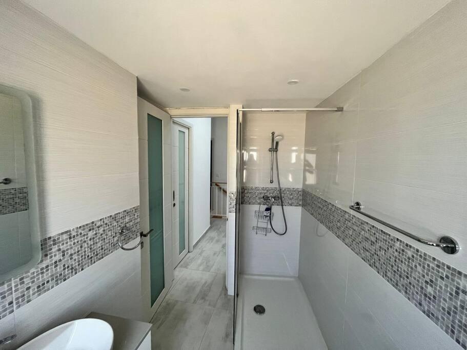 Apartment Brand New 3-level Sea View Near Beach